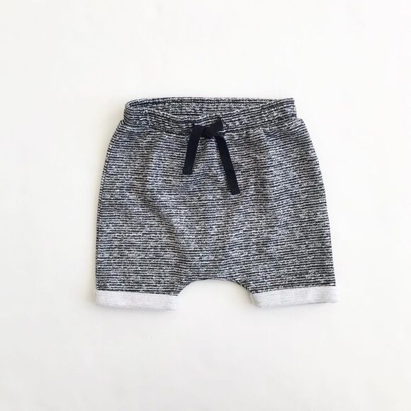 Old navy tiger stripe Harlem shorts EUC 6-12m - Picture 1 of 4
